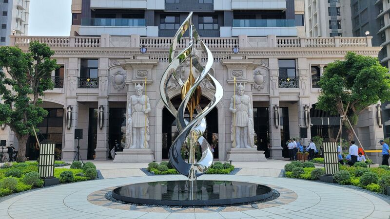 Dance with Life - a Urban Art by Kuo-Hsiang Kuo